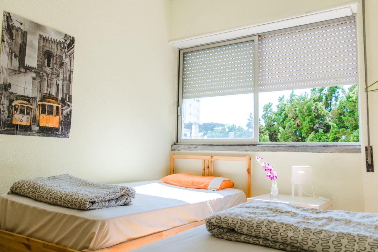 Terrace Beach House Bed and Breakfast Carcavelos  Pokój zdjęcie